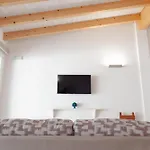 شقة Lo